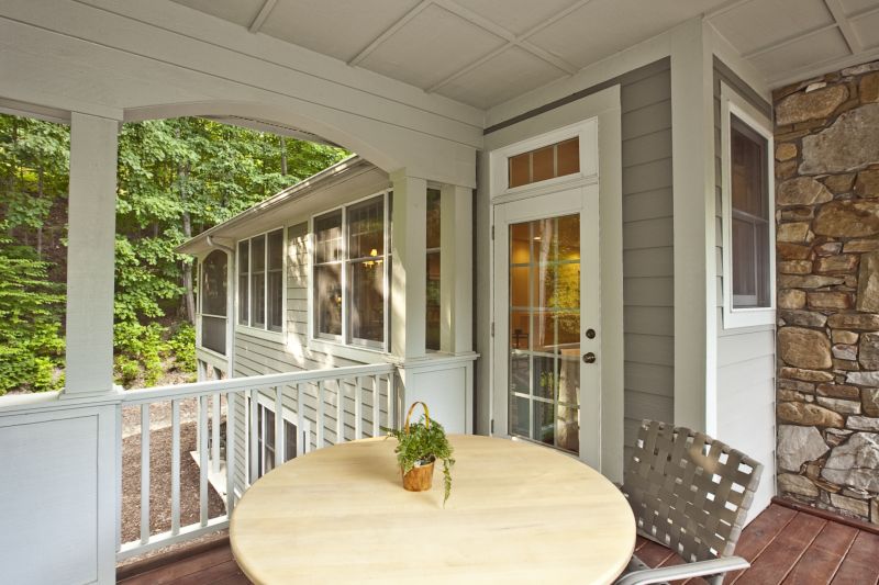 Porch Carpentry in Redmond, WA