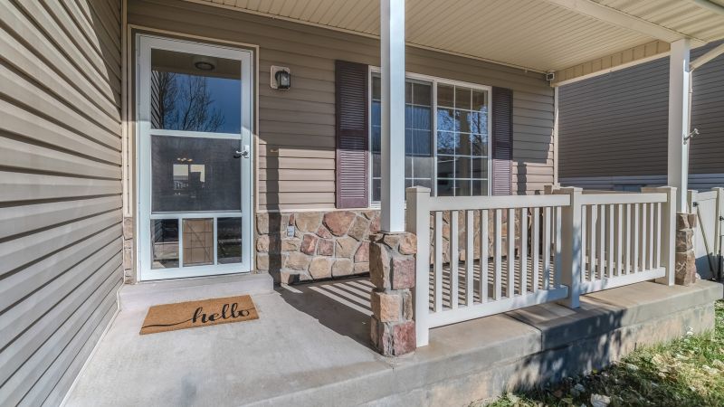 Stair Banister Installation in Conroe, TX
